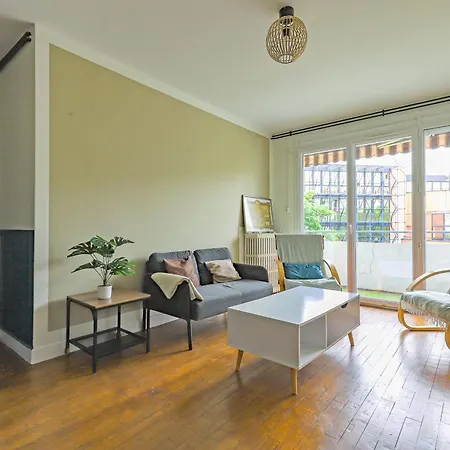 Beautiful And Spacious T3 With Balcony In Toulouse